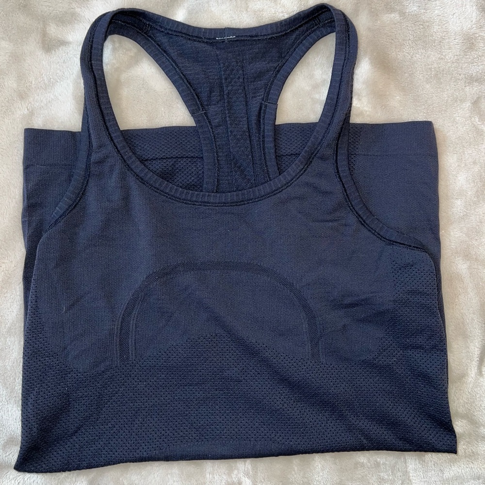 COPY - Swiftly Tech Racerback Tank Top Size 4 Navy